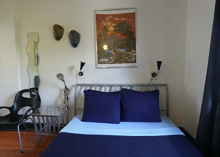 Ocean Island Inn | Backpackers | Suites